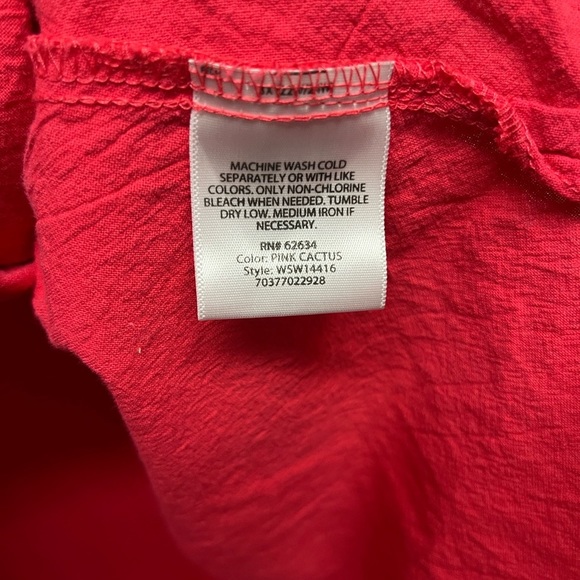 Ladies Plus Size Pink Top - Picture 5 of 6